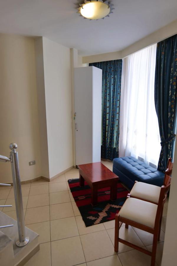 Veli Hotel 3*