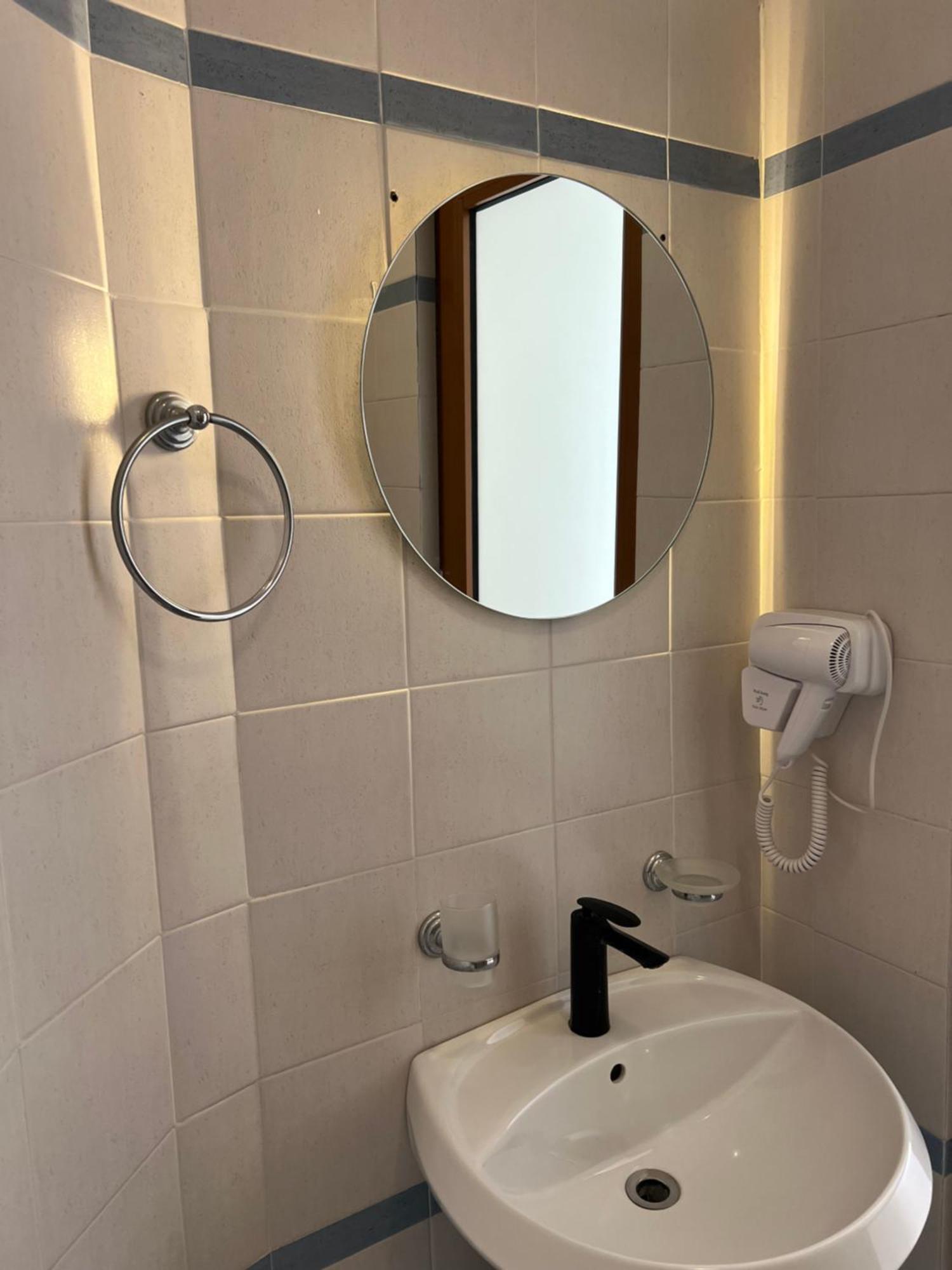 Veli Hotel Sarande