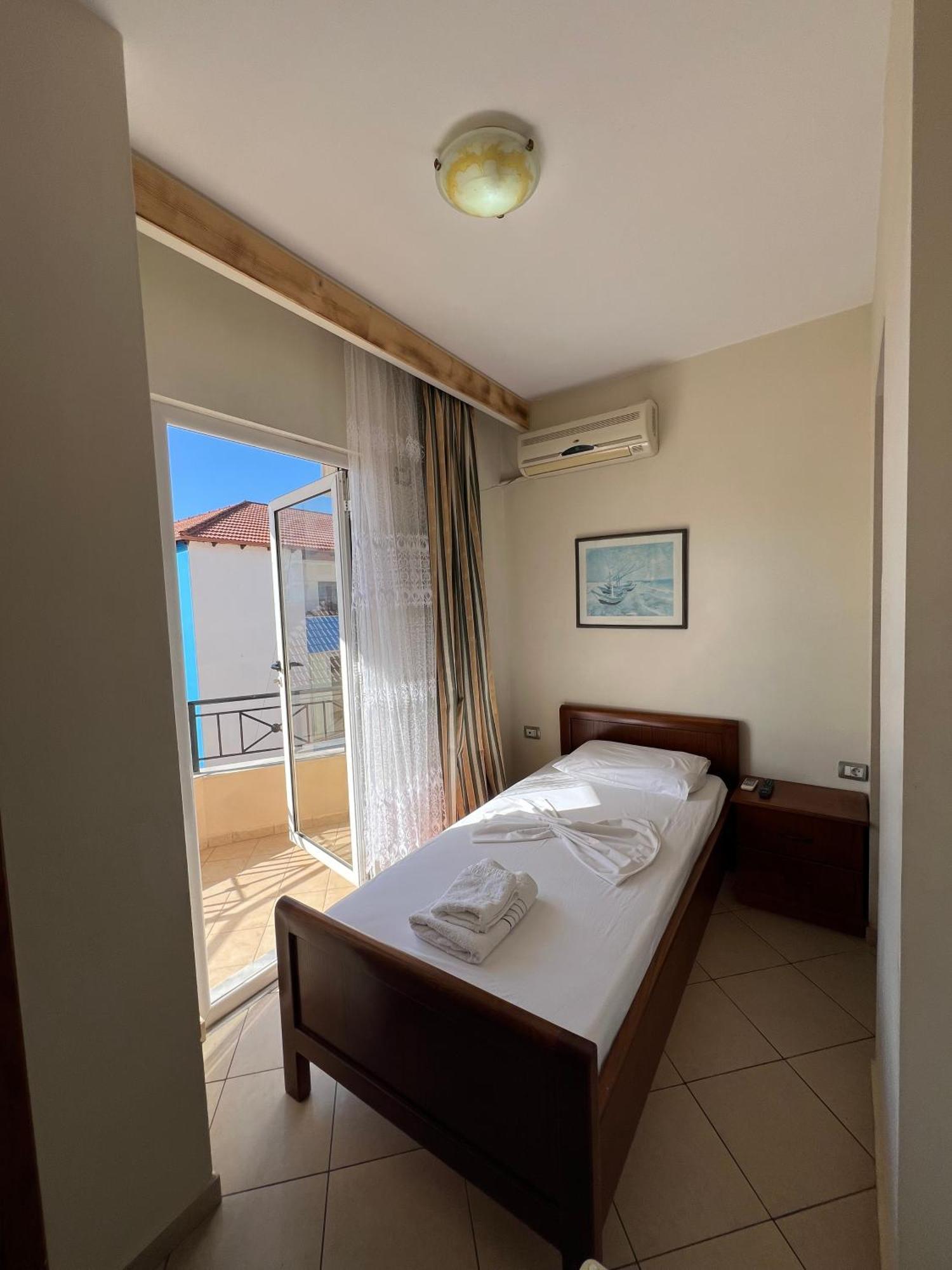 Veli Hotel