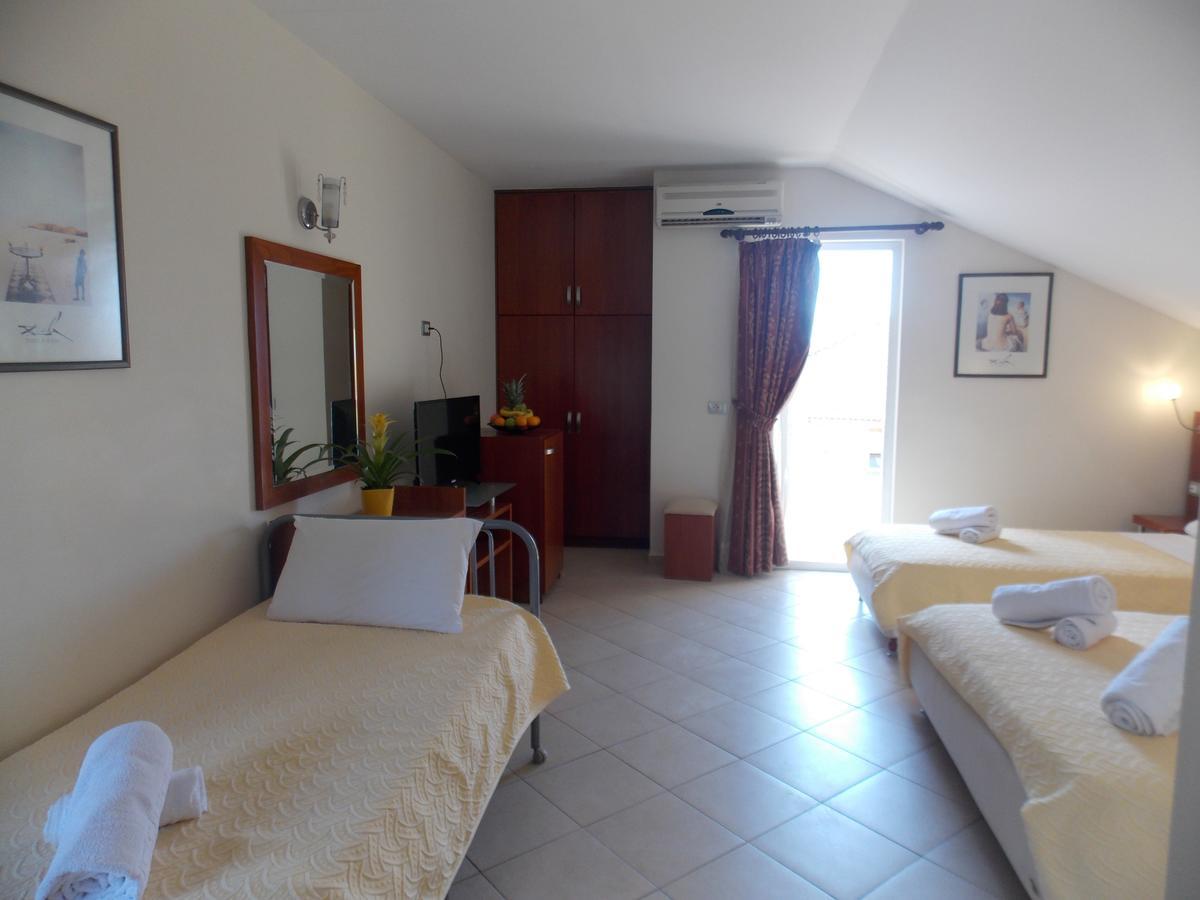 Veli Hotel