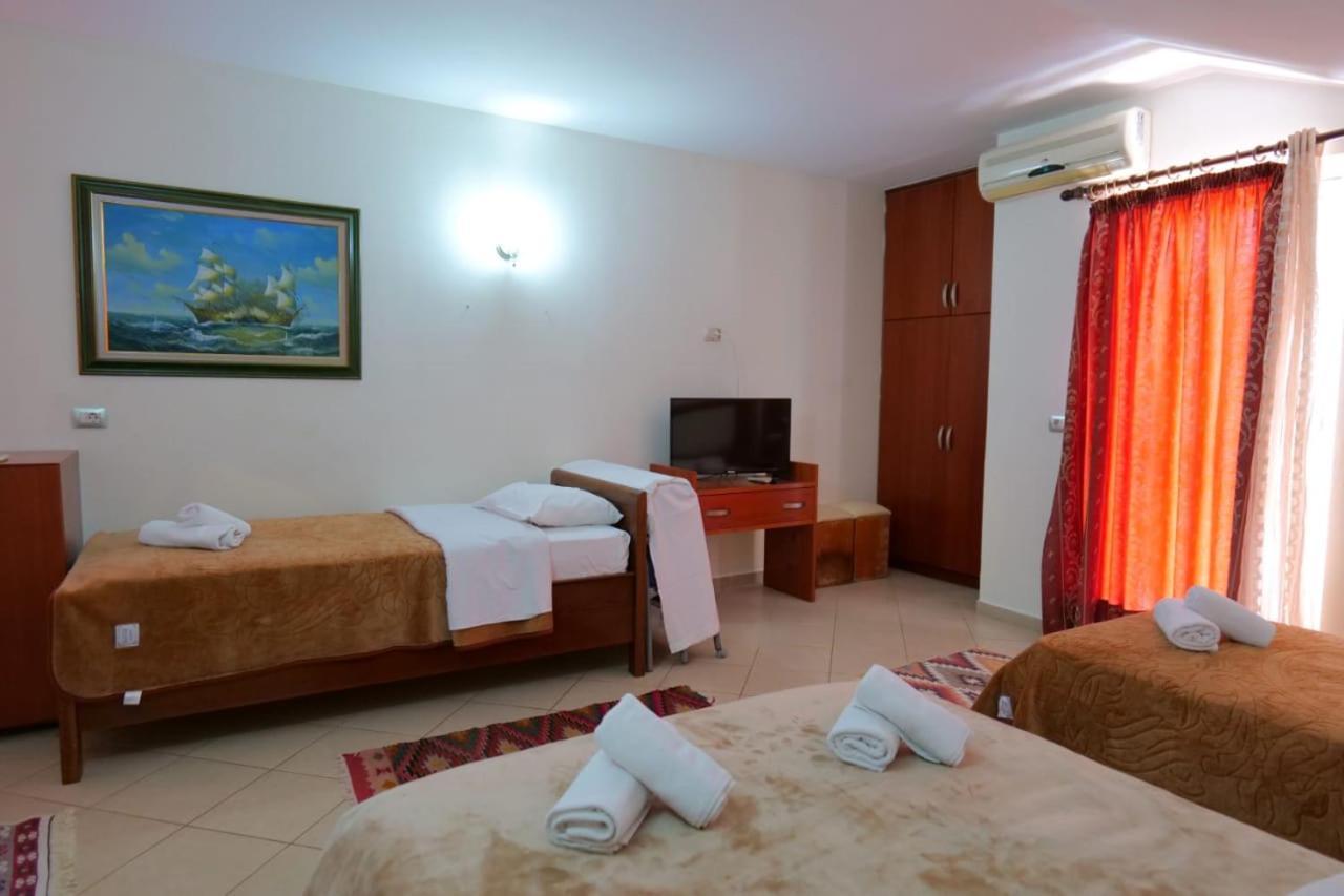 Veli 3* Saranda