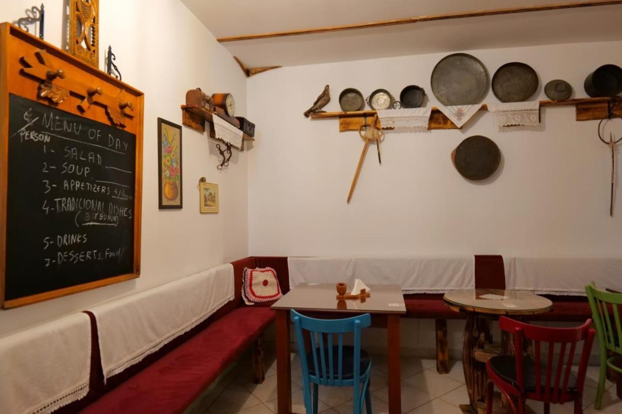 Veli Hotel 3*