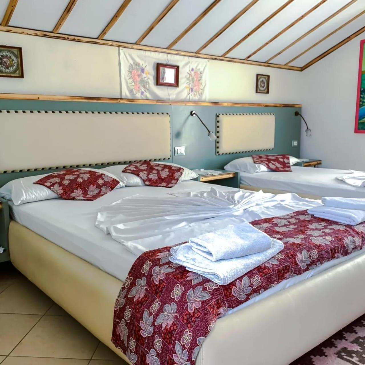 Veli Hotel 3*