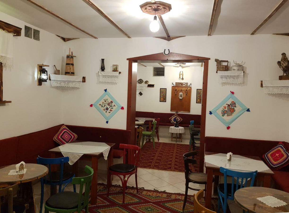 Veli Hotel 3*