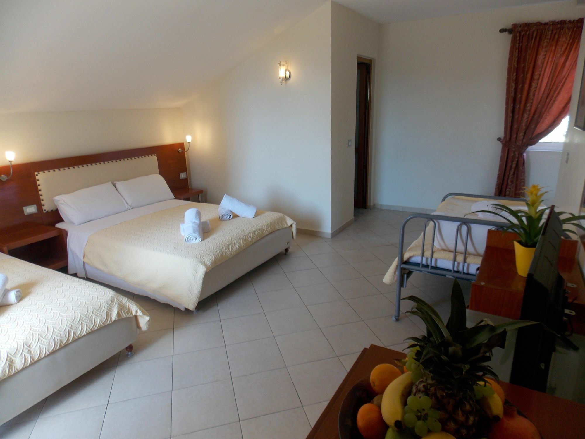 Hotel Veli